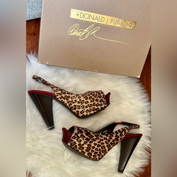 Donald J. Pliner cheetah print open toe stilettos heels with red trim size 6.5 - Picture 9 of 9